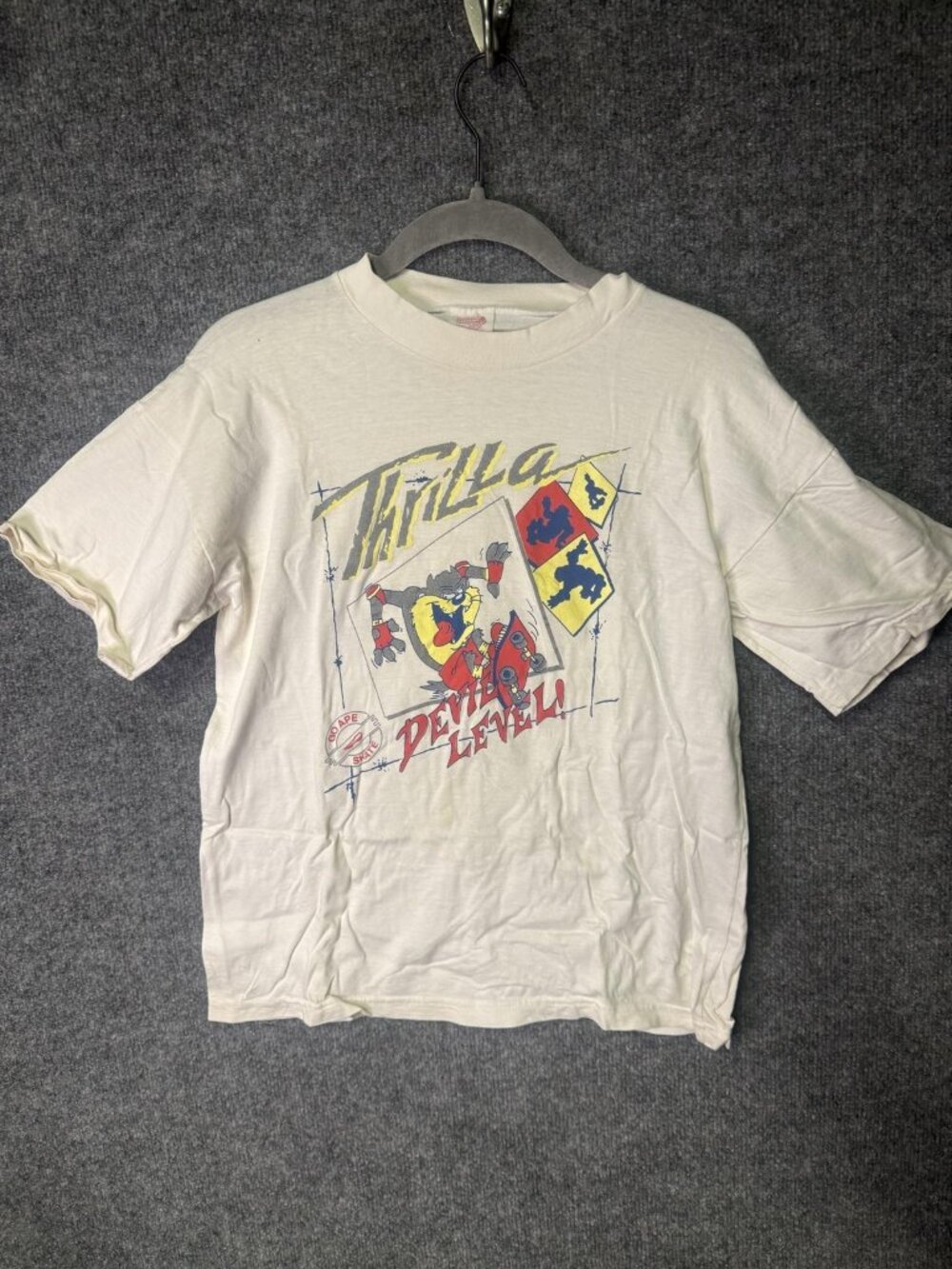 Vintage Coisa Fofa Shirt Youth 16 White Thrilla Devil Level Skate Graphic 90s